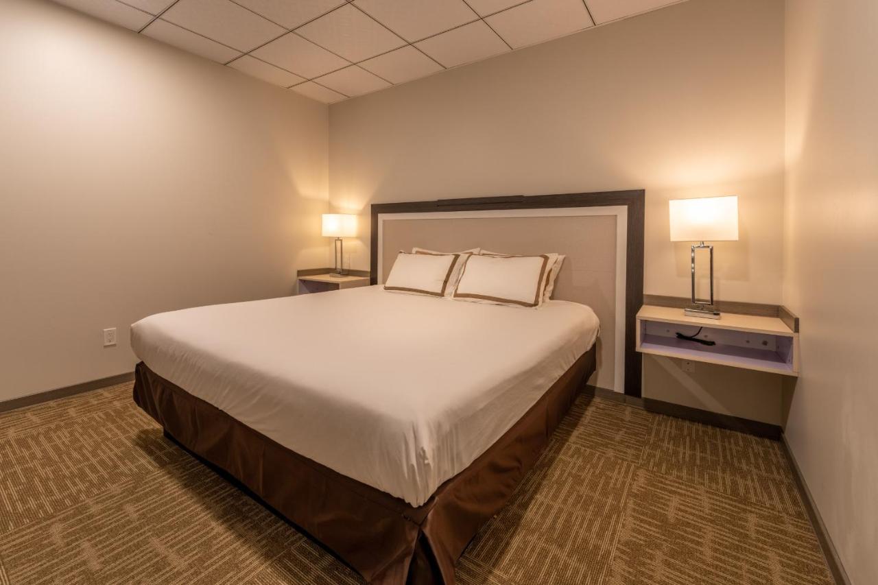 Quality Inn Sunshine Suites Terrace Buitenkant foto