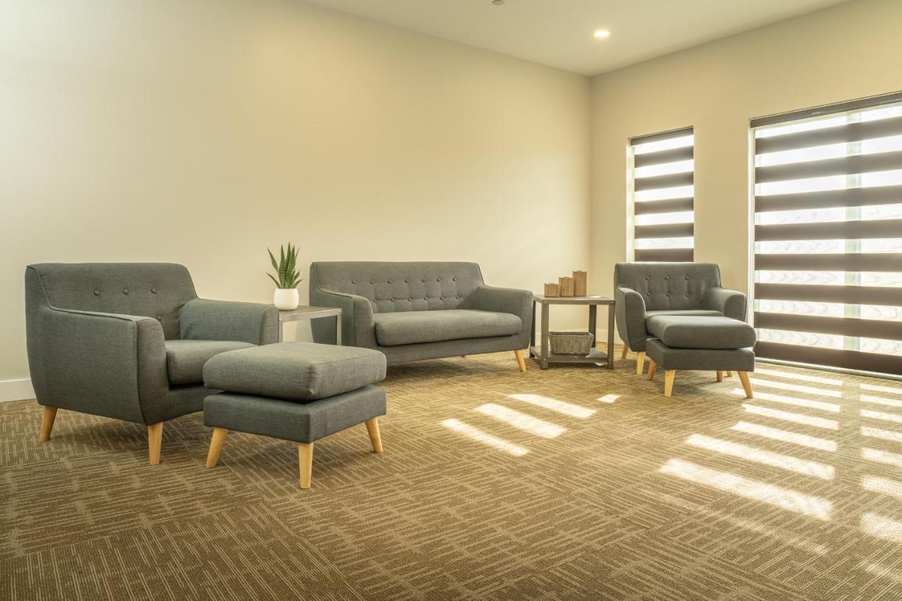 Quality Inn Sunshine Suites Terrace Buitenkant foto