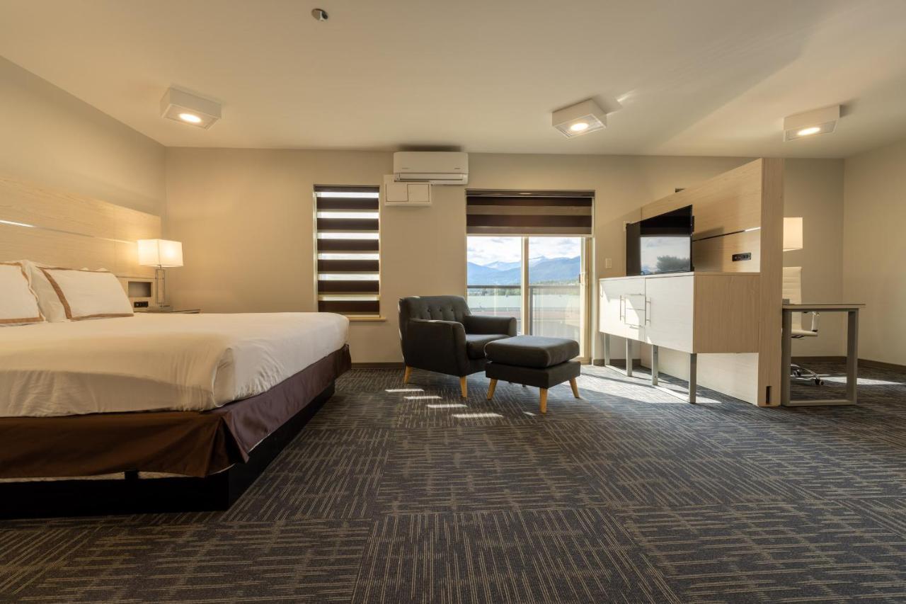 Quality Inn Sunshine Suites Terrace Buitenkant foto