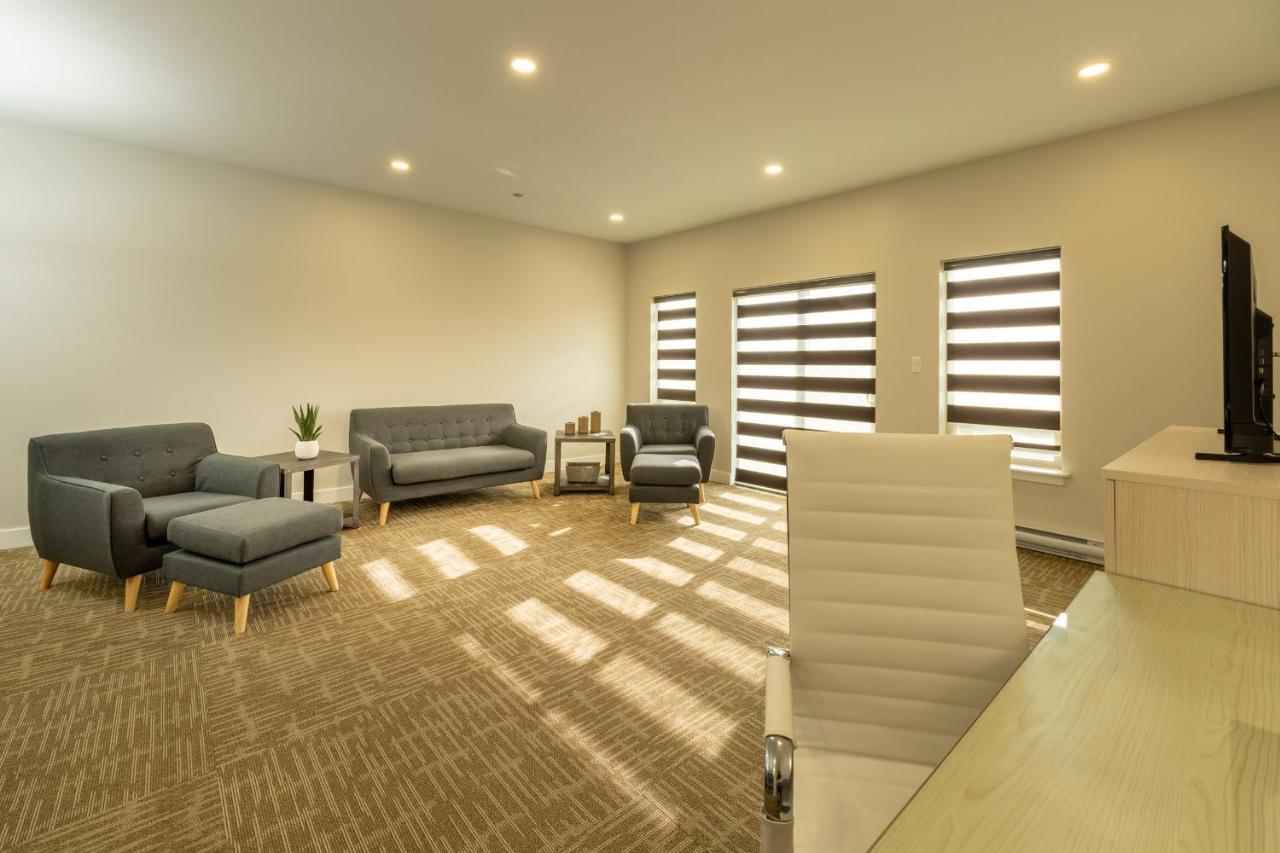 Quality Inn Sunshine Suites Terrace Buitenkant foto