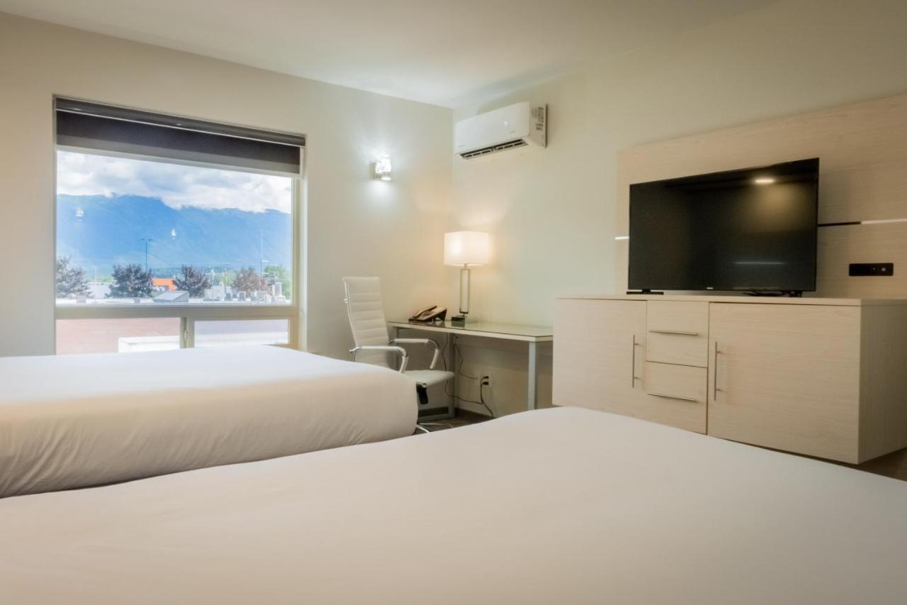 Quality Inn Sunshine Suites Terrace Buitenkant foto