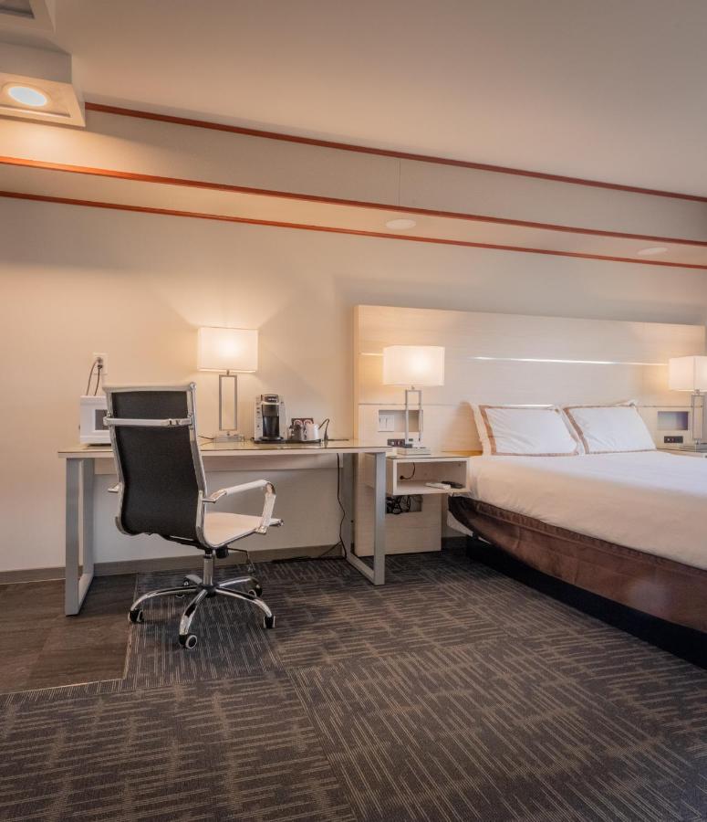 Quality Inn Sunshine Suites Terrace Buitenkant foto