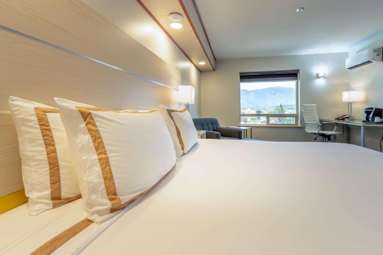 Quality Inn Sunshine Suites Terrace Buitenkant foto